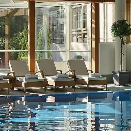 Sleeps 4 Pool Wifi T031620 公寓